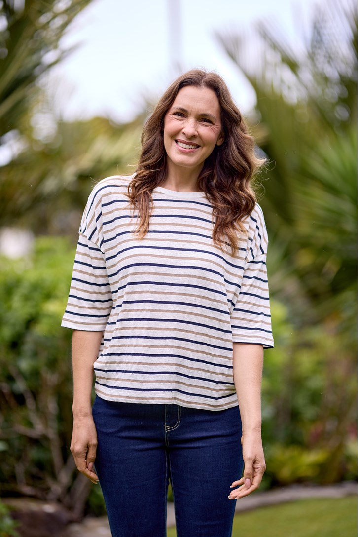CAMEO LINEN TOP